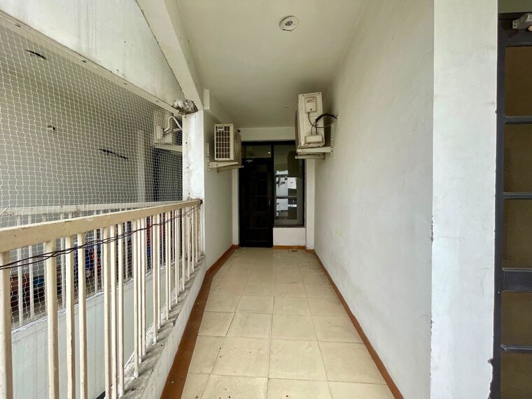 Balcony, dhakoli 3 Bedroom 1650 Sq.Ft. Apartment In Dhakoli Zirakpur 10686212