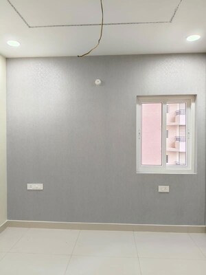 Room in 3 BHK Apartment at Aditya Capitol Heights, Hi Tech City – for Rent