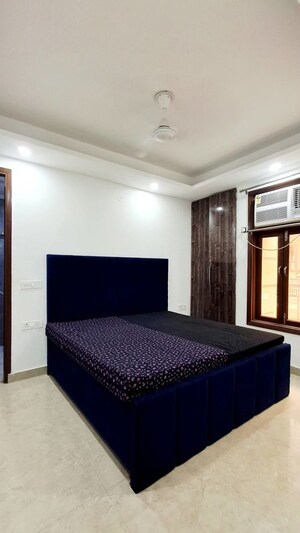 Bedroom in 2 BHK Builder Floor at Saket – for Rent