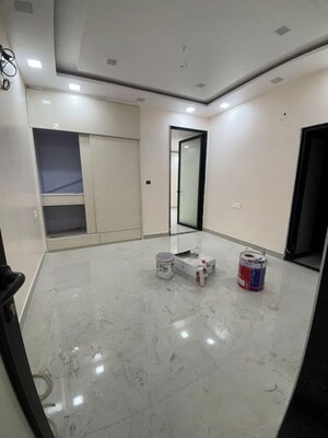 Room in 3 BHK Apartment at Saket – for Rent