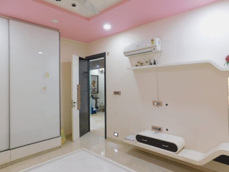Room, sri nagar colony 5 Bedroom 200 Sq.Yd. Independent House In Sri Nagar Colony Hyderabad 10686239