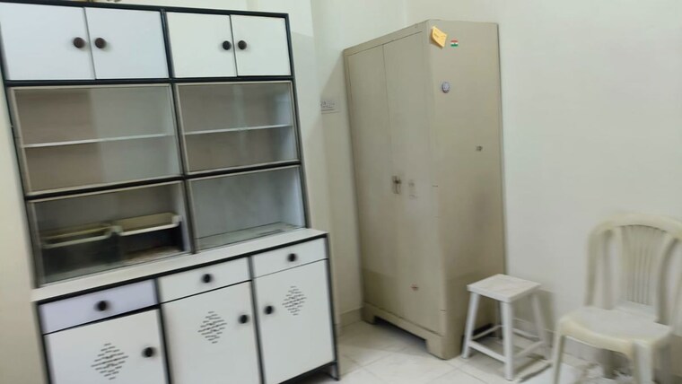 Bathroom, kumar-society 3 Bedroom 1000 Sq.Ft. Apartment In Vakola Mumbai 10686254