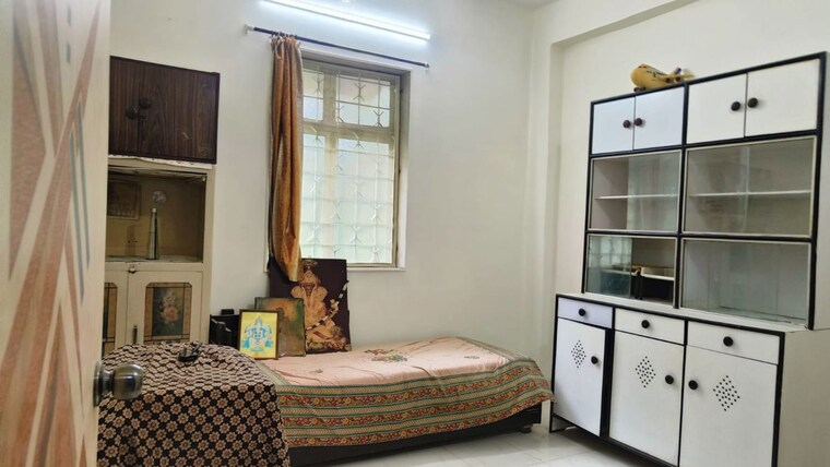Bedroom, kumar-society 3 Bedroom 1000 Sq.Ft. Apartment In Vakola Mumbai 10686254