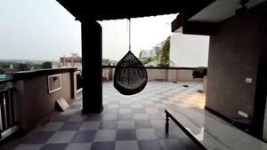Parking in 1 RK Independent House at Saket – for Rent
