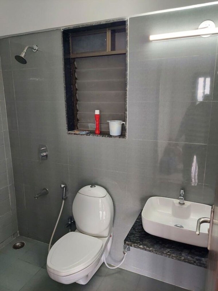 Bathroom, dombivli east 1 Bedroom 550 Sq.Ft. Apartment In Dombivli East Thane 10686266