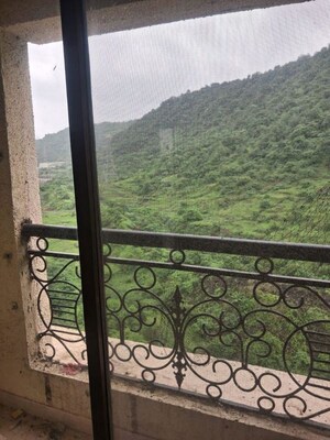 Balcony in 4 BHK Apartment at Regency Gardens, Kharghar Sector 6 – for Rent