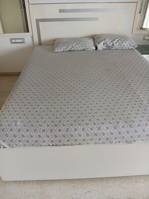 Bedroom in 3 BHK Apartment at Lokhandwala Minerva Mahalaxmi, Mahalaxmi – for Rent