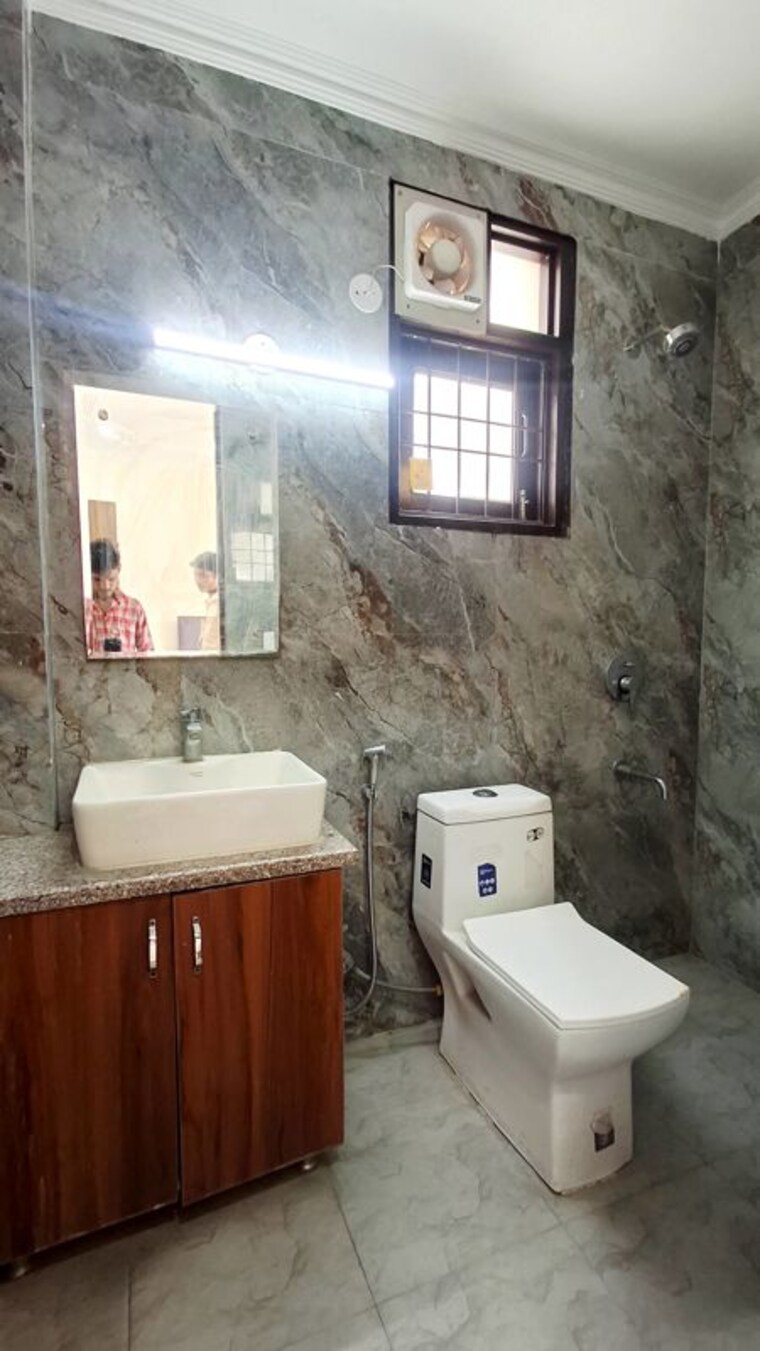 Bathroom, saket 1 RK 350 Sq.Ft. Builder Floor In Saket Delhi 10686285