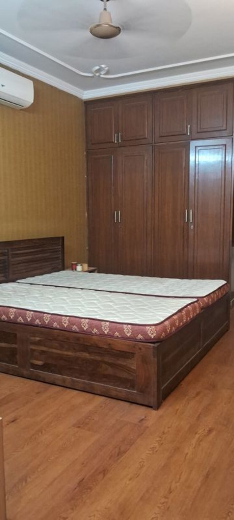 Bedroom, sarita vihar 4 Bedroom 3500 Sq.Ft. Apartment In Sarita Vihar Delhi 10686293