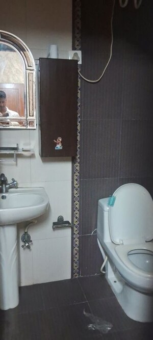 Bathroom in 4 BHK Apartment at Sarita Vihar – for Rent