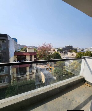 1 BHK Apartment For Rent in Saket