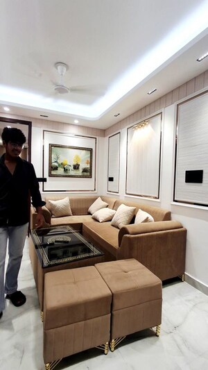 Living Room in 1 BHK Apartment at Saket – for Rent