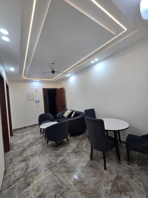 Living Room in 2 BHK Builder Floor at Ardee City, Sector 52 – for Rent