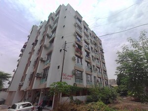  Apartment For Sale in Vesu