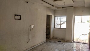 Room in  Apartment at Vesu – for Sale