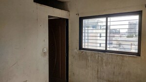 Room in  Apartment at Vesu – for Sale
