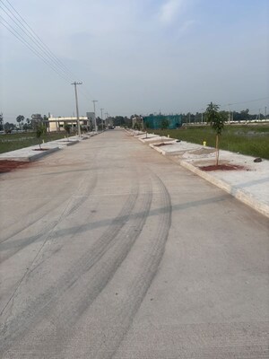  Plot For Sale in Guntupalli