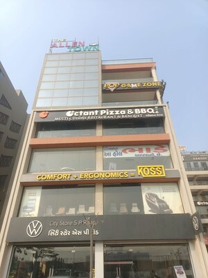  Office Space – Exterior View View at Nikol - for Sale