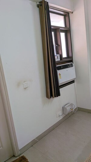 Furnished Amenities in 3 BHK Apartment at Eldeco Mystic Greens, Omicron I Greater Noida – for Sale