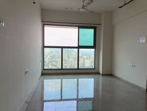 2 BHK Apartment For Rent in Sheth Irene, Malad West