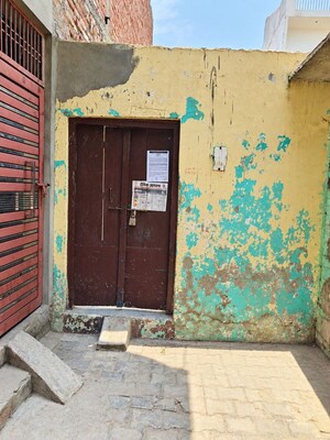  Independent House – Exterior View View at Awas Vikas Colony - for Sale