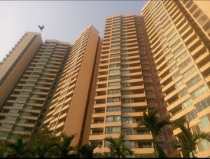 2.5 BHK Apartment – Exterior View View at Oberoi Realty Splendor, Andheri East - for Sale