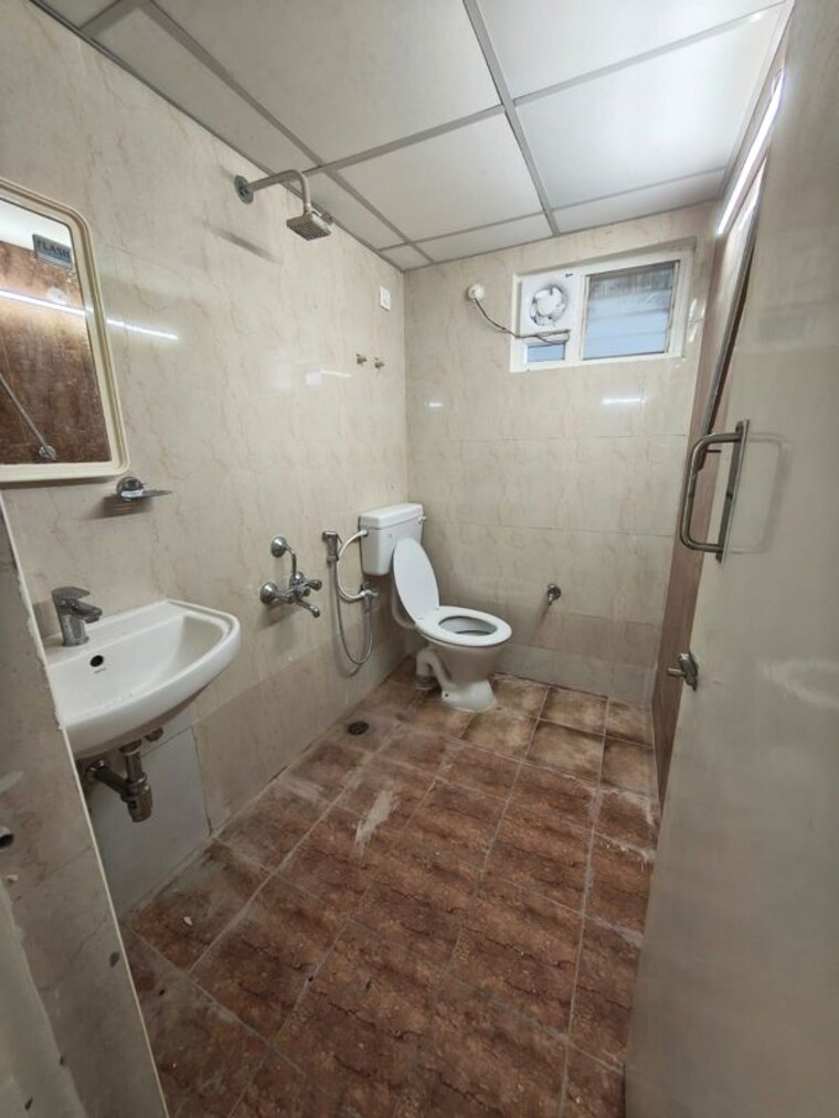 Washroom, cgewho-kendriya-vihar-chennai 4 Bedroom 1804 Sq.Ft. Apartment In Avadi Chennai 10680819
