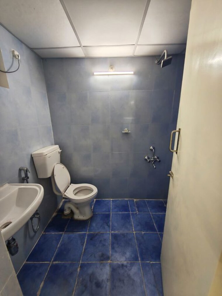 Bathroom, cgewho-kendriya-vihar-chennai 4 Bedroom 1804 Sq.Ft. Apartment In Avadi Chennai 10680819