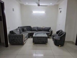 3 BHK Apartment For Rent in Vip Road