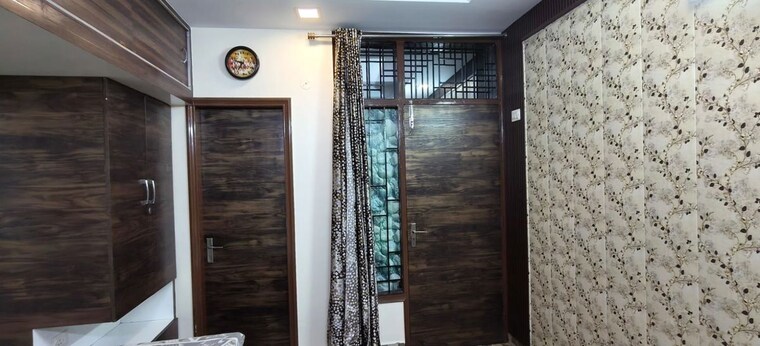 undefined, indrapuram 3 Bedroom 117 Sq.Mt. Builder Floor In Indrapuram Ghaziabad 10686632