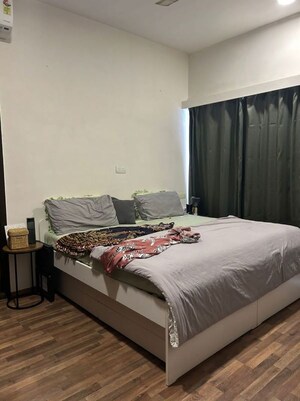 Bedroom in 2 BHK Apartment at Ariisto Sapphire, Santacruz West – for Rent