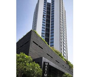 3 BHK Apartment – Exterior View View at Oberoi Maxima, Andheri East - for Sale