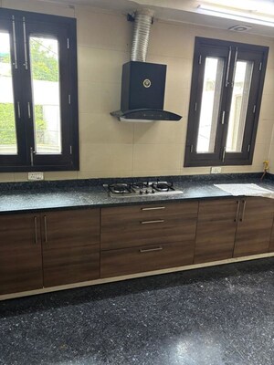 Room in 4 BHK Builder Floor at New Friends Colony – for Sale