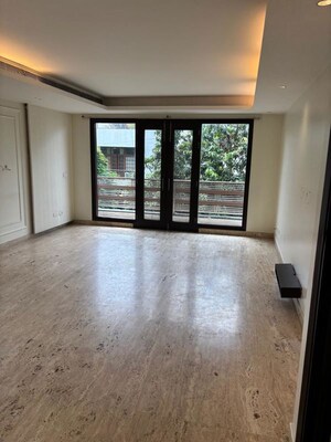 Room in 4 BHK Builder Floor at New Friends Colony – for Sale