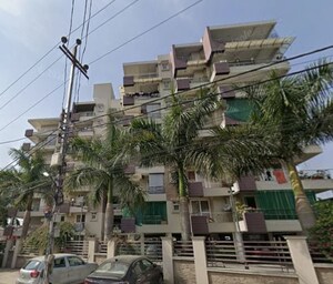  Apartment For Sale in Ravindrapuri