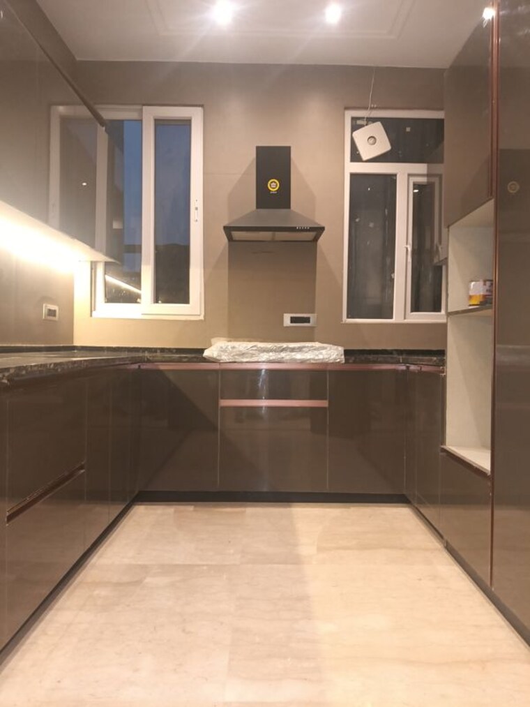 Kitchen, chittaranjan park 3 Bedroom 1800 Sq.Ft. Builder Floor In Chittaranjan Park Delhi 10686754