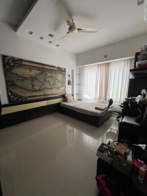 Living Room in 3 BHK Apartment at Deep Indraprasth 5, Prahlad Nagar – for Rent