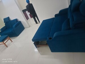 Team Area in 2 BHK Apartment at Uttam Townscapes, Yerawada – for Rent