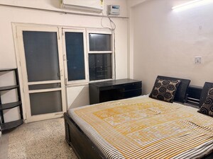 1 BHK Apartment For Rent in Smiriti Apartment, Sector 56