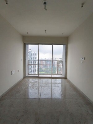 Room in 2 BHK Apartment at Tata Serein, Pokhran Road No Two – for Rent