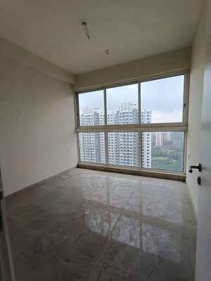Room in 2 BHK Apartment at Tata Serein, Pokhran Road No Two – for Rent