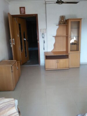 Room in 2 BHK Apartment at Lok Angan, Mulund West – for Rent