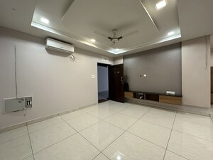 Furnished Amenities in 3 BHK Apartment at Lansum Etania, Gachibowli – for Rent