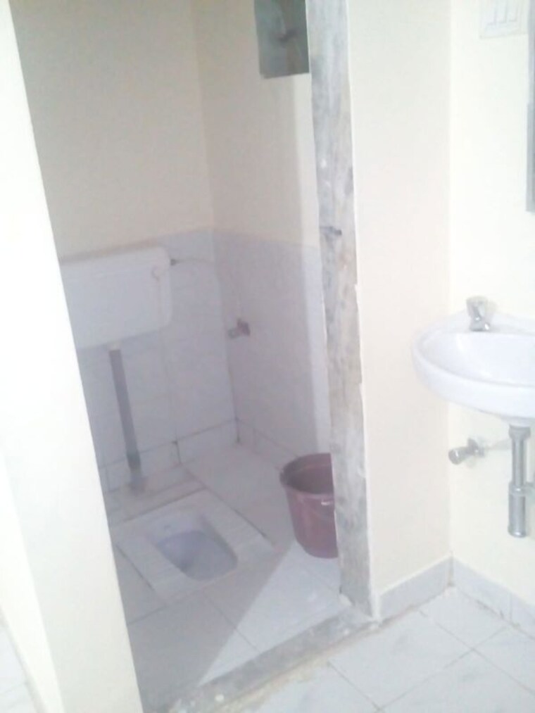 Bathroom, kanakia-sra-building 1 Bedroom 269 Sq.Ft. Apartment In Andheri East Mumbai 10687028