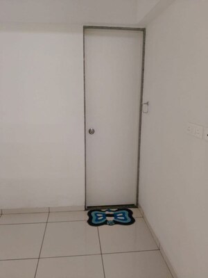 Furnished Amenities in 2 BHK Apartment at Sun Footprints, Shela – for Rent