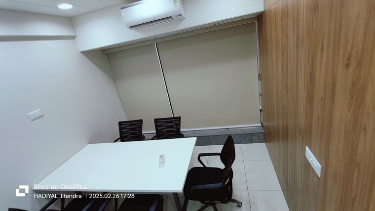 Team Area, shivam-trade-center Commercial Office Space 830 Sq.Ft. In Ambli Ahmedabad 10687038