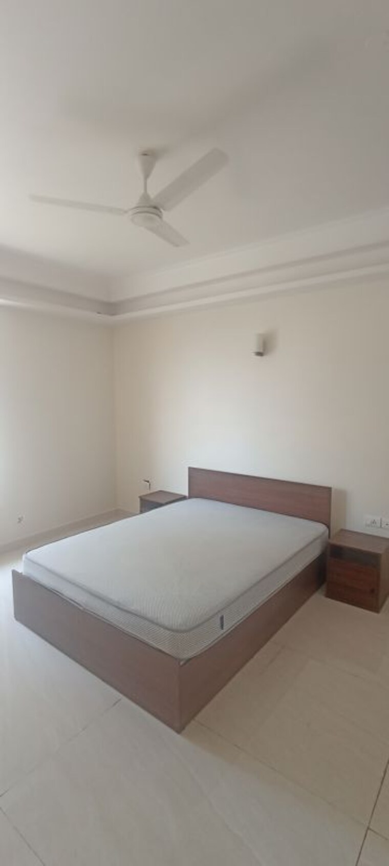 Bedroom, jaypee-imperial-court 1.5 Bedroom 3750 Sq.Ft. Apartment In Sector 128 Noida 10687041