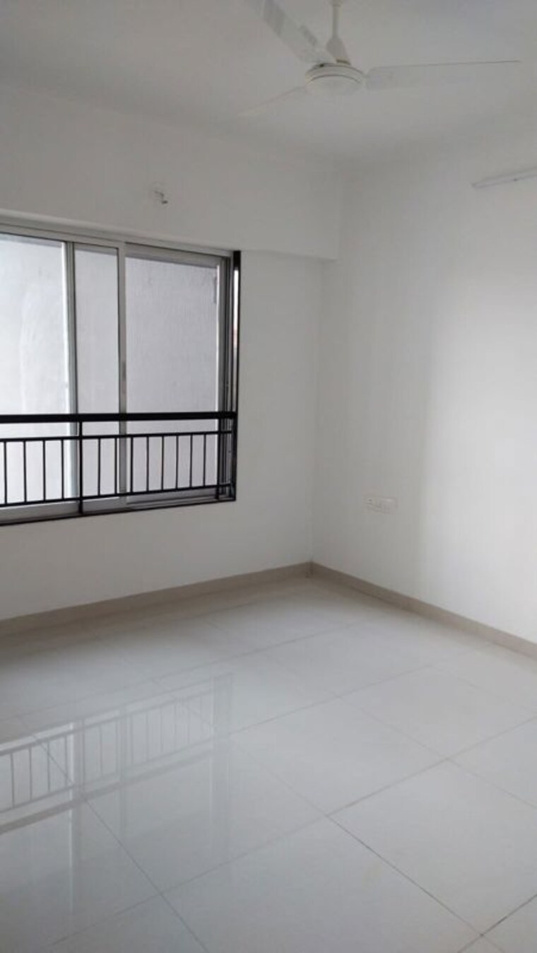 Room, naidu colony 1.5 Bedroom 518 Sq.Ft. Apartment In Naidu Colony Mumbai 10687043