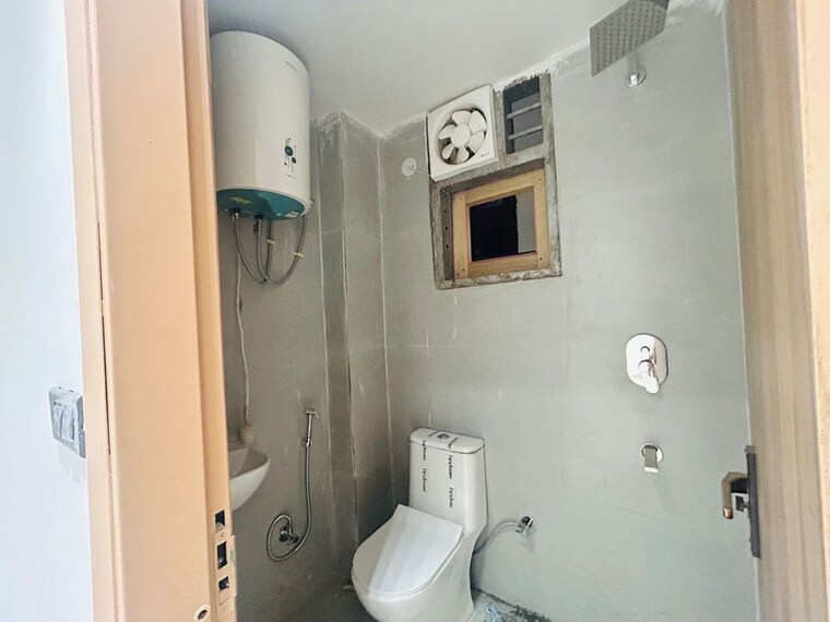 Bathroom, saket 2 Bedroom 850 Sq.Ft. Builder Floor In Saket Delhi 10687052