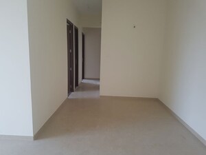 Room in 3 BHK Apartment at Oberoi Eternia, Mulund West – for Rent